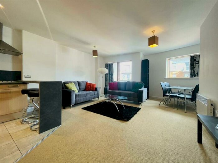 2 Bedroom Apartment To Rent In Jefferson Place, Fernie Street, Green Quarter, Manchester, M4