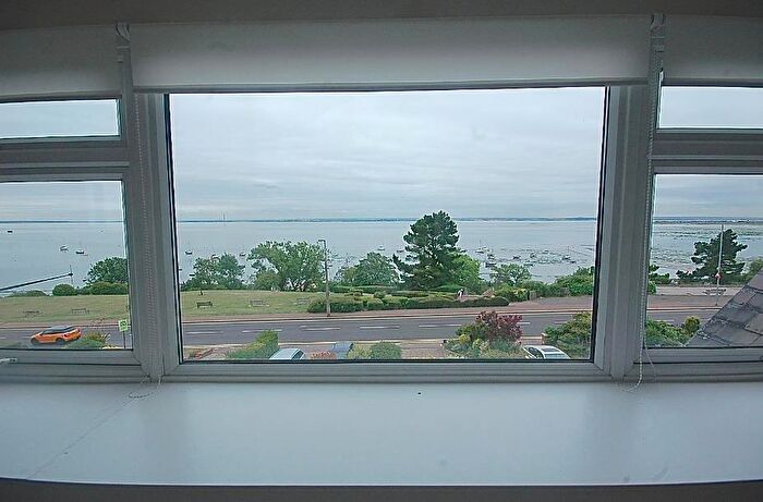 1 Bedroom Flat To Rent In Cliff Parade, Leigh-On-Sea, SS9