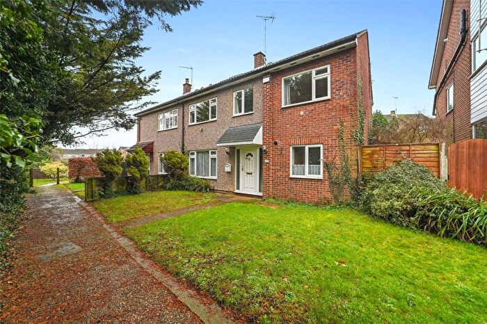 5 Bedroom Semi Detached House For Sale In Linton Close, Saffron Walden, Essex, CB11