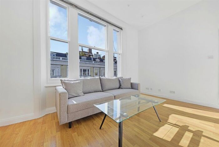 1 Bedroom Flat To Rent In Castletown Road, West Kensington, W14