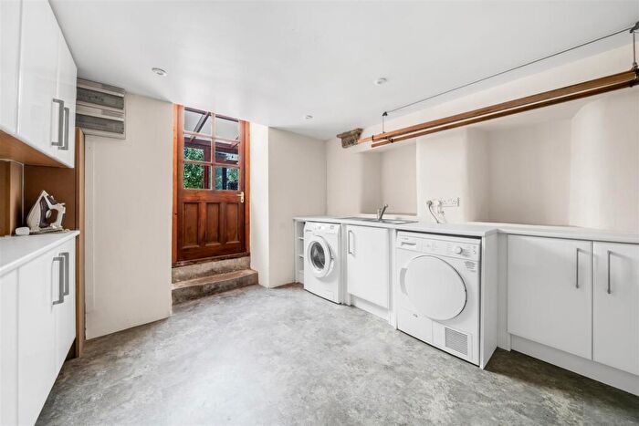 8 Bedroom Semi-Detached House For Sale In High Street, Langton Matravers, Swanage, BH19 - Photo 6