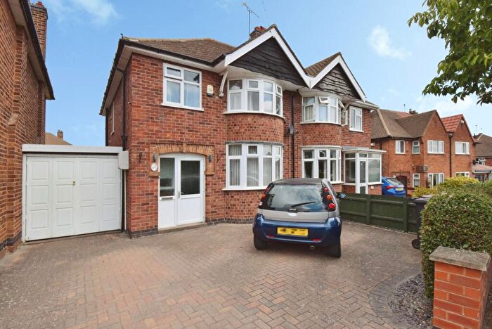 3 Bedroom Semi-Detached House For Sale In Greengate Lane, Leicester, Leicestershire, LE4