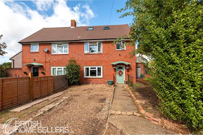 4 Bedroom Semi Detached House For Sale In Danescourt Crescent, Sutton, SM1
