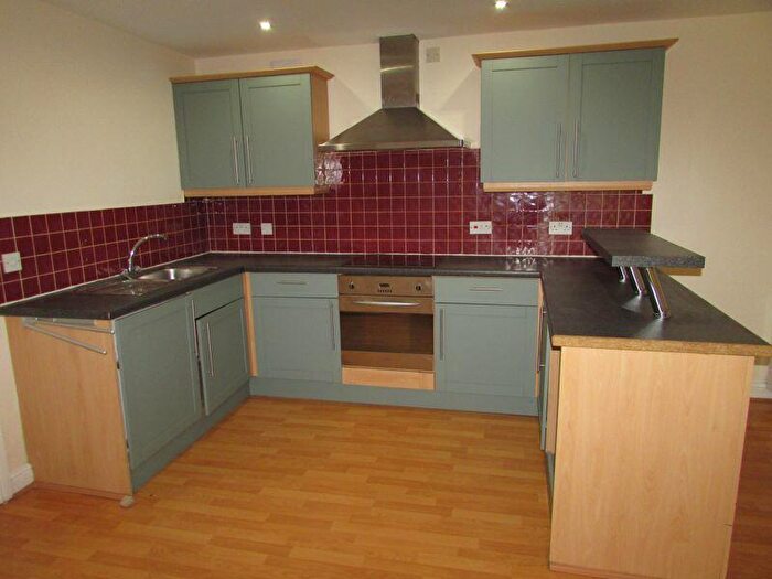 2 Bedroom Apartment To Rent In Dell Road Shawclough., OL12
