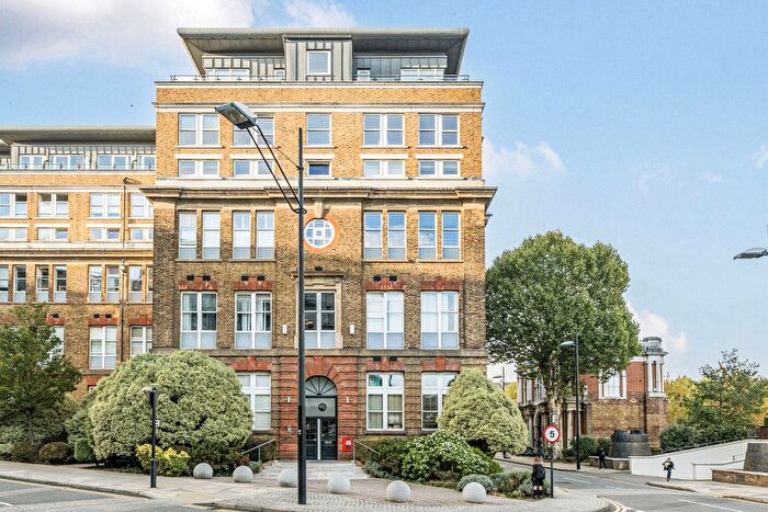 3 Bedroom Flat For Sale In Cadogan Road, Royal Arsenal, London, SE18