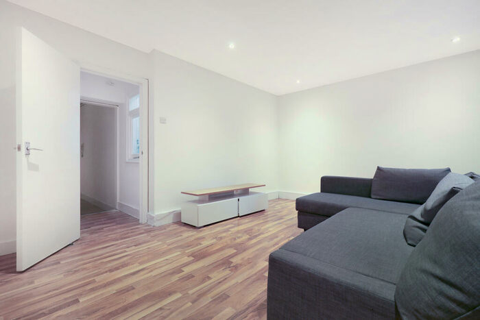 1 Bedroom Apartment To Rent In Canonbury Lane, Islington, N1