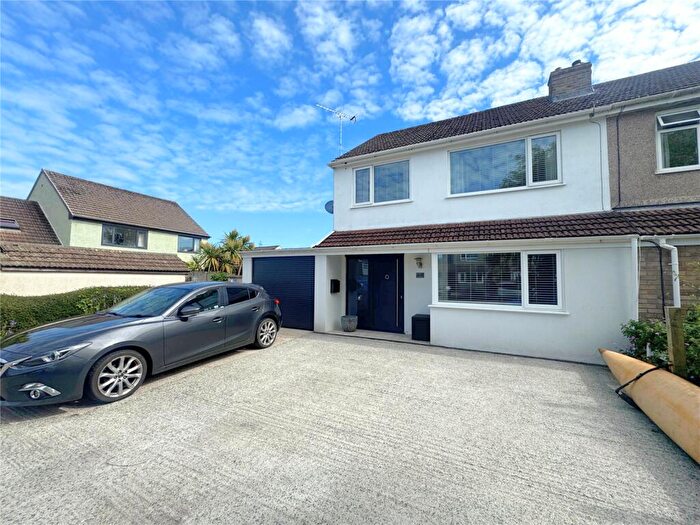 4 Bedroom Semi-Detached House For Sale In Bishops Park, Pembroke, Pembrokeshire, SA71