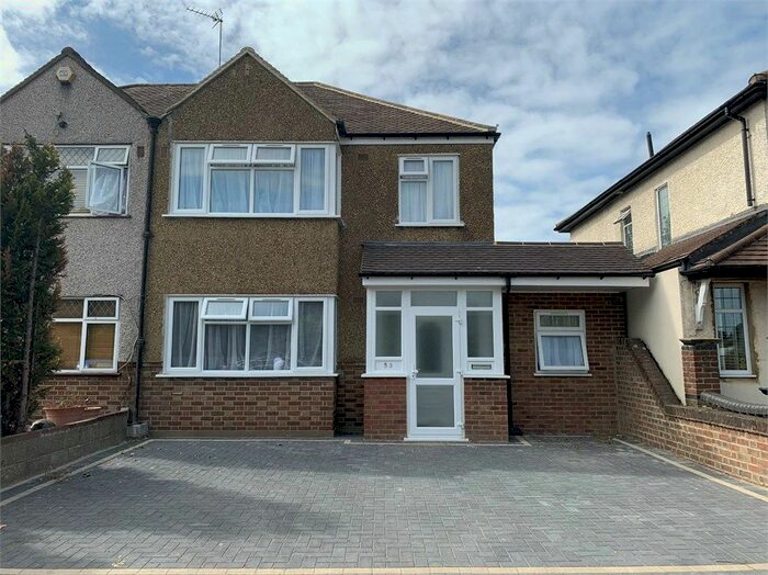 4 Bedroom End Of Terrace House To Rent In Cheshunt Wash, Cheshunt, Waltham Cross, EN8