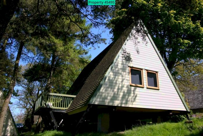 2 Bedroom Detached Bungalow To Rent In Craigs Chalet Park, Williamscraig, Linlithgow, EH49