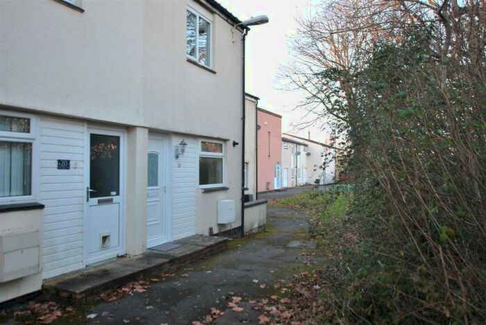 2 Bedroom House To Rent In Quickthorn Close, Bristol, BS14