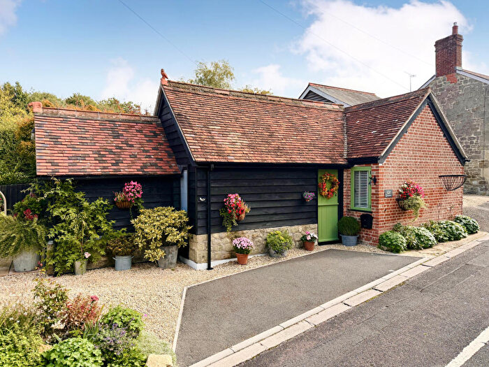1 Bedroom Cottage For Sale In Yeatmans Lane, Shaftesbury, SP7