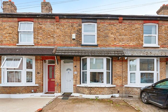 2 Bedroom Terraced House For Sale In Montague Road, Slough, SL1