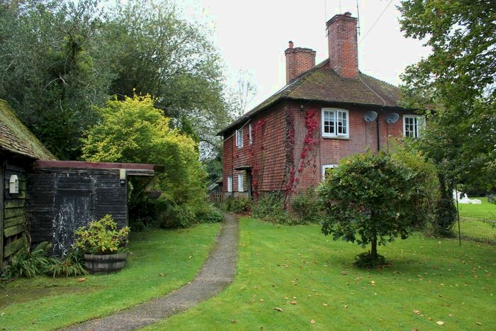 3 Bedroom Semi-Detached House To Rent In Vann Cottages, Hambledon, GU8