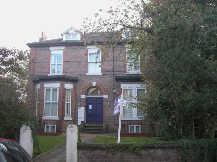 3 Bedroom Apartment To Rent In Flat, Derby Road, Manchester, M14