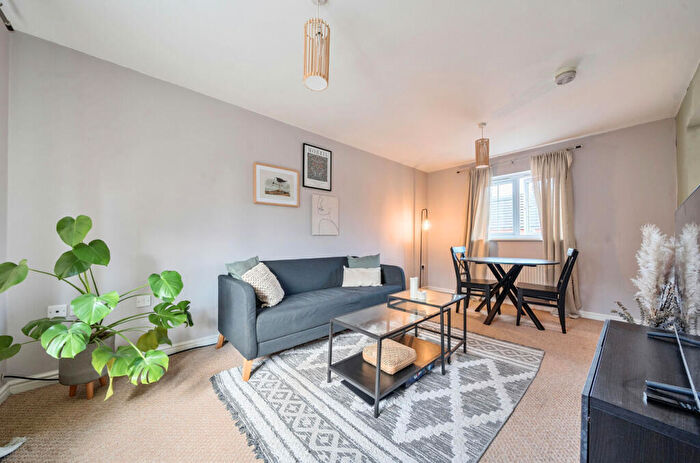 1 Bedroom Coach House For Sale In Williamson Drive, Nantwich, Cheshire, CW5