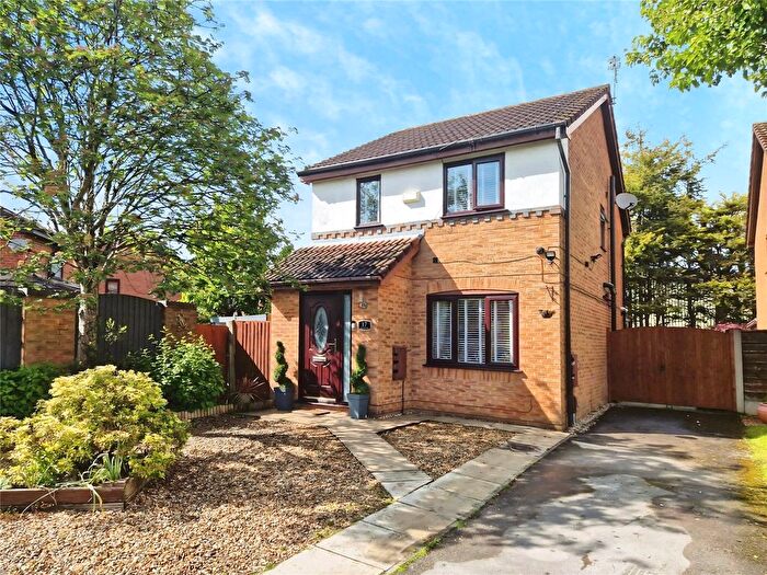 3 Bedroom Detached House For Sale In Dunmail Close, Astley, Tyldesley, Manchester, M29