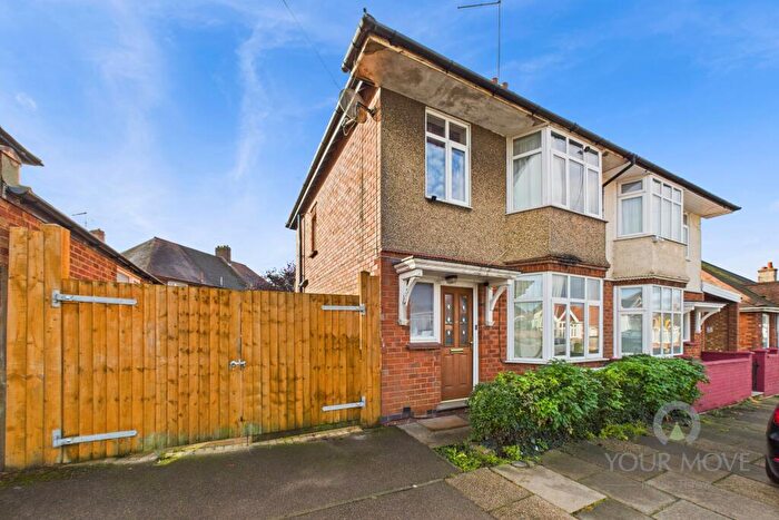 3 Bedroom Semi-Detached House For Sale In Norton Road, Kingsthorpe, Northampton, NN2
