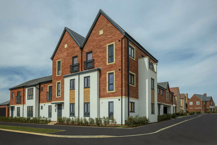 2 Bedroom Apartment For Sale In Weedon Road, Northampton, NN5