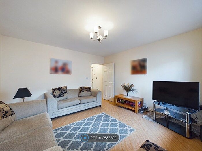 4 Bedroom Terraced House To Rent In The Courtyard, Scarborough, YO11
