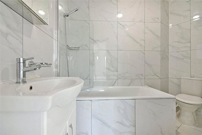 1 Bedroom Flat To Rent In Gainsborough Road, Woodside Park, N12