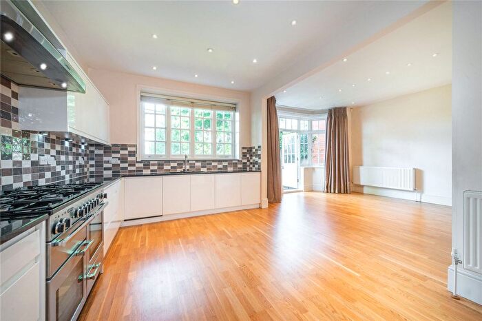 5 Bedroom Semi-detached House To Rent In Briardale Gardens, Hampstead, NW3