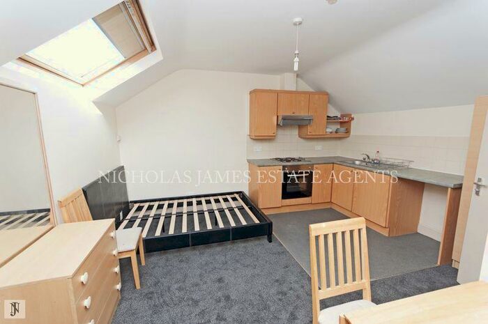 Flat To Rent In Mount View Road, Crouch End, London, N4