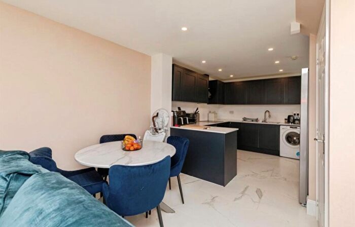 4 Bedroom End Terrace House For Sale In Honeysuckle Road, Emersons Green, Bristol, BS16