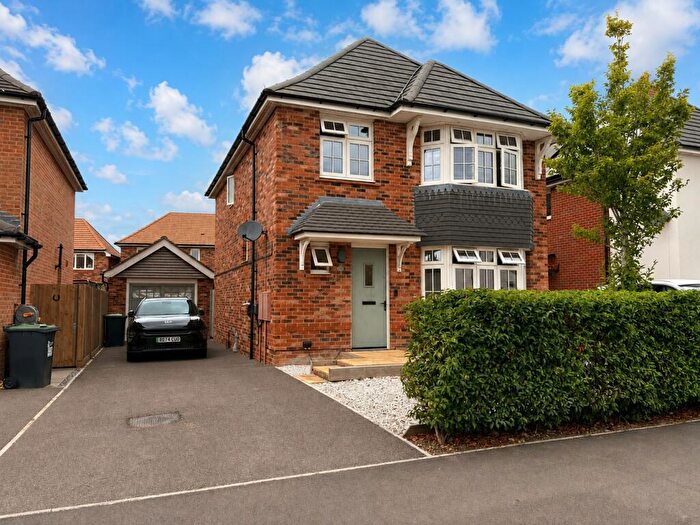 4 Bedroom Detached House For Sale In Vale View, Shaftesbury, Dorset, SP7