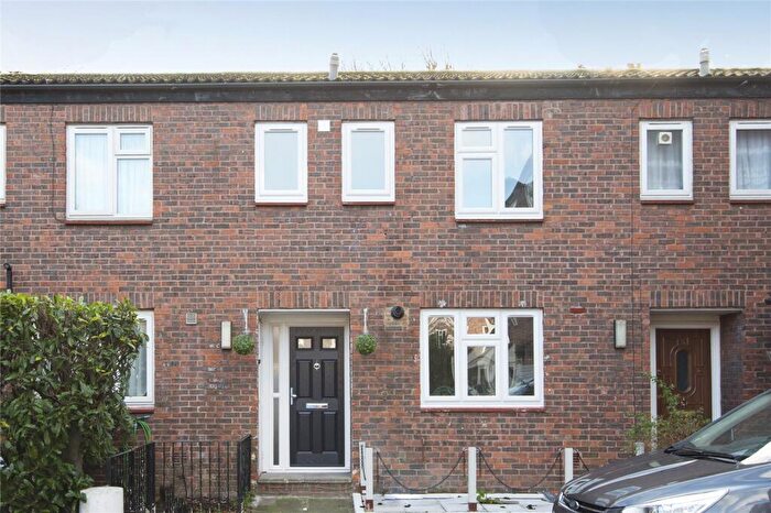 3 Bedroom Terraced House To Rent In Offa's Mead, Lindisfarne Way, London, E9