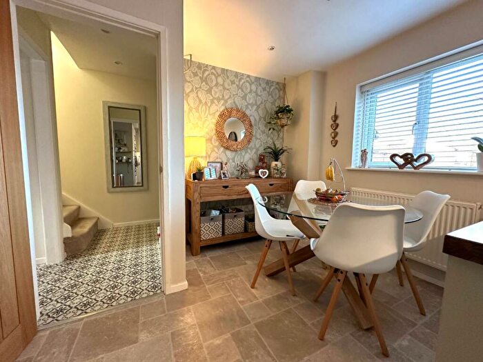 2 Bedroom Terraced House For Sale In Crane Walk, Thorplands Brook, Northampton, NN3