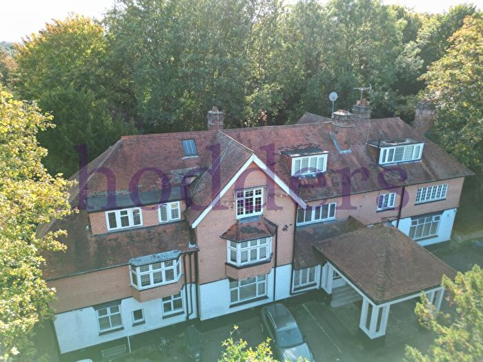 2 Bedroom Apartment To Rent In Surrey, KT18