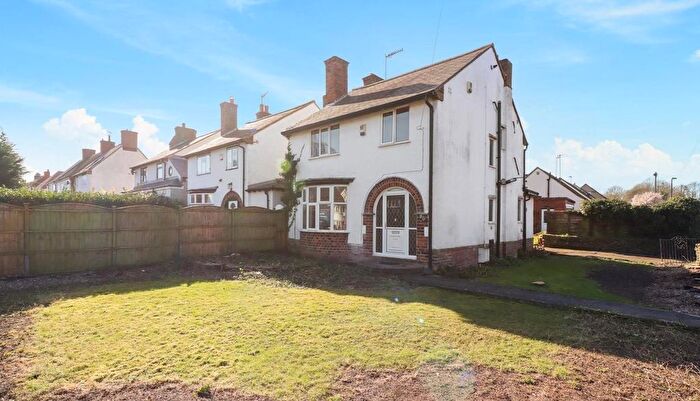 3 Bedroom Detached House For Sale In Storrs Road, Brampton, Chesterfield, S40