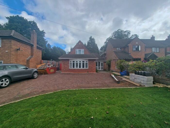 5 Bedroom House To Rent In Moorcroft Road, Birmingham, B13