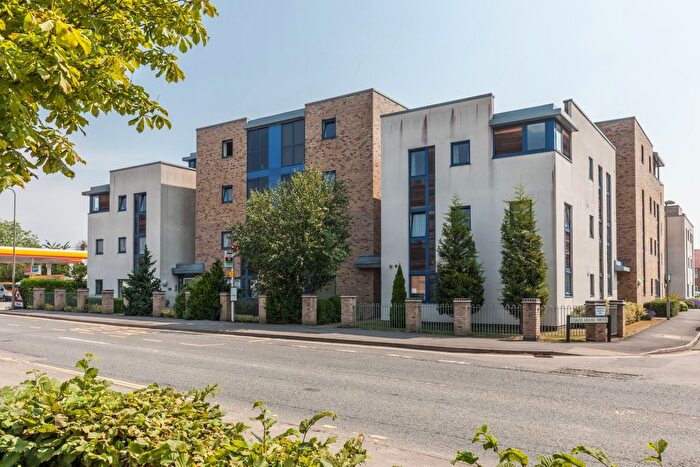 2 Bedroom Flat To Rent In London Road, Bicester, OX26