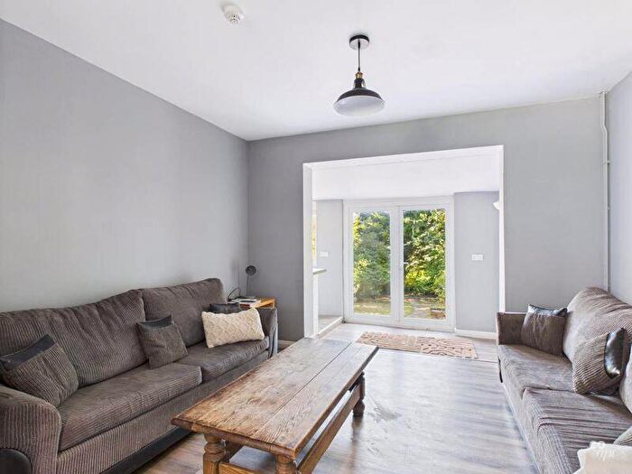 8 Bedroom Semi-Detached House To Rent In Bamford Close, Brighton, BN2