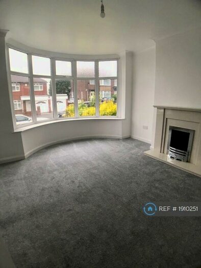 3 Bedroom Semi-Detached House To Rent In Carr Manor Grove, Leeds, LS17