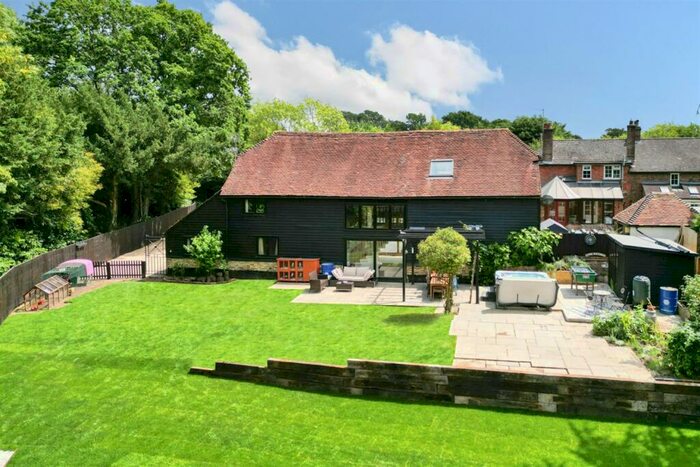 5 Bedroom Detached House For Sale In Fulfords Hill, Itchingfield, RH13