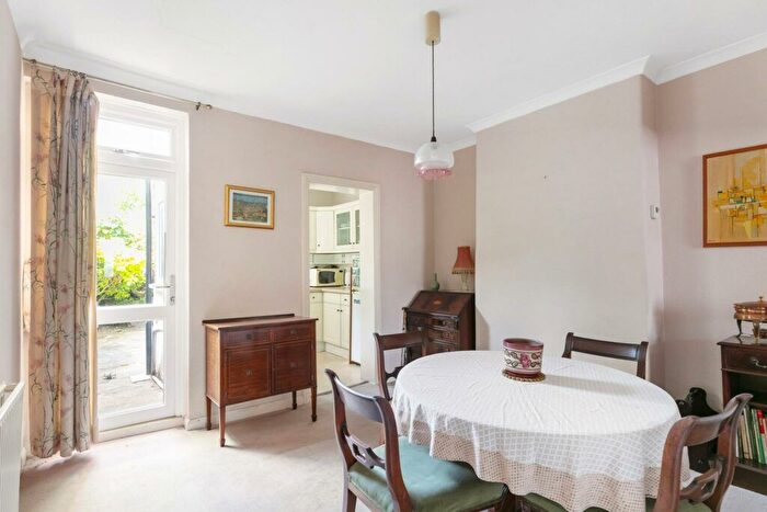2 Bedroom Terraced House For Sale In Alton Road, Richmond, TW9