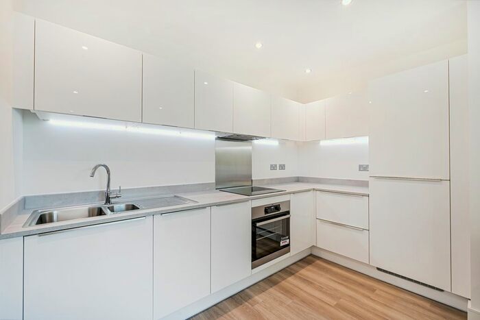 2 Bedroom Flat To Rent In Alwyne Court, Garnet Place, West Drayton, UB7