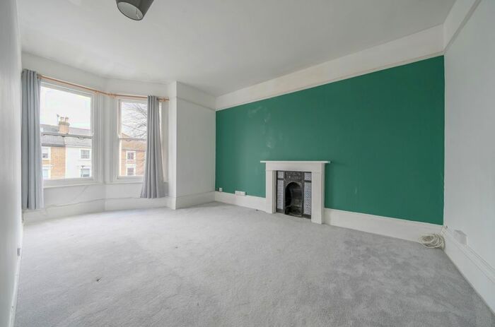 2 Bedroom Flat To Rent In Freelands Road, Bromley, BR1