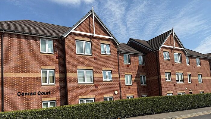1 Bedroom Flat For Sale In Butts Road, Stanford-Le-Hope, Essex, SS17