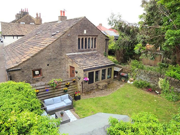 3 Bedroom Cottage For Sale In Quaker Cottage, Highroad Well, Halifax, HX2