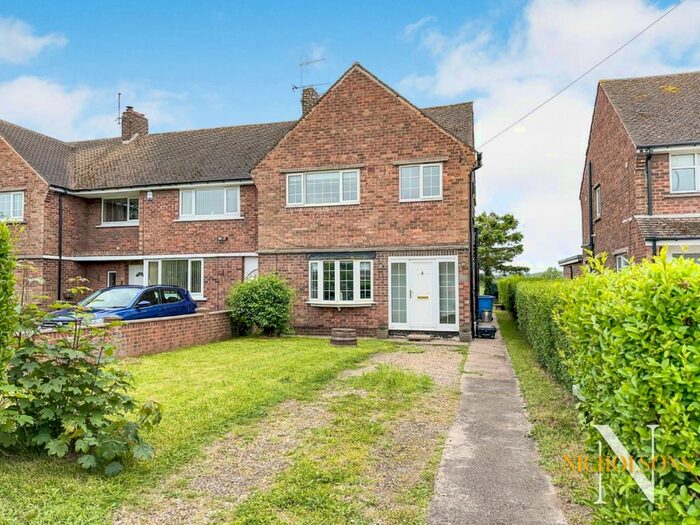 3 Bedroom Semi-Detached House For Sale In Priory Close, Mattersey, Doncaster, South Yorkshire, DN10
