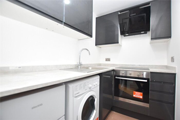 1 Bedroom Apartment To Rent In Portland Road, London, SE25