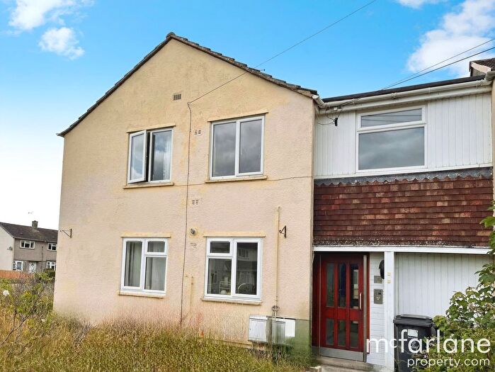 2 Bedroom Flat To Rent In Howard Close, Swindon, SN3