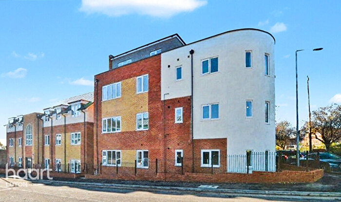 2 Bedroom Flat For Sale In York Street, Luton, LU2
