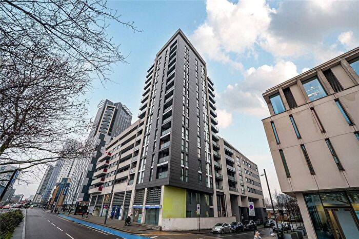 1 Bedroom Flat For Sale In Ward Road, London, E15