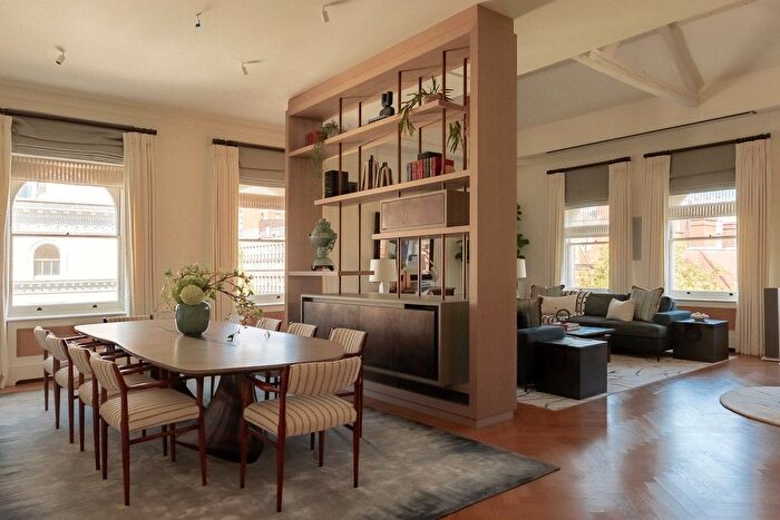4 Bedroom Flat For Sale In Queen's Gate, South Kensington, SW7
