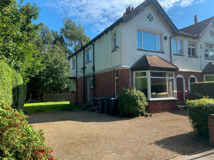 6 Bedroom Semi-Detached House To Rent In Church Wood Avenue, Leeds, LS16