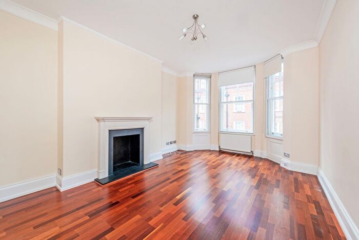 3 Bedroom Flat To Rent In York Street, London, W1H
